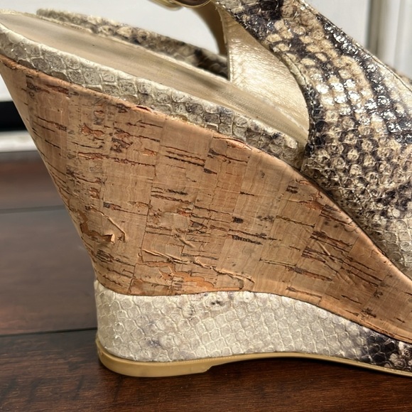 Stuart Weitzman Snake Embossed Leather Sling Back Wedge Heeled Sandals size 11 - Picture 2 of 13